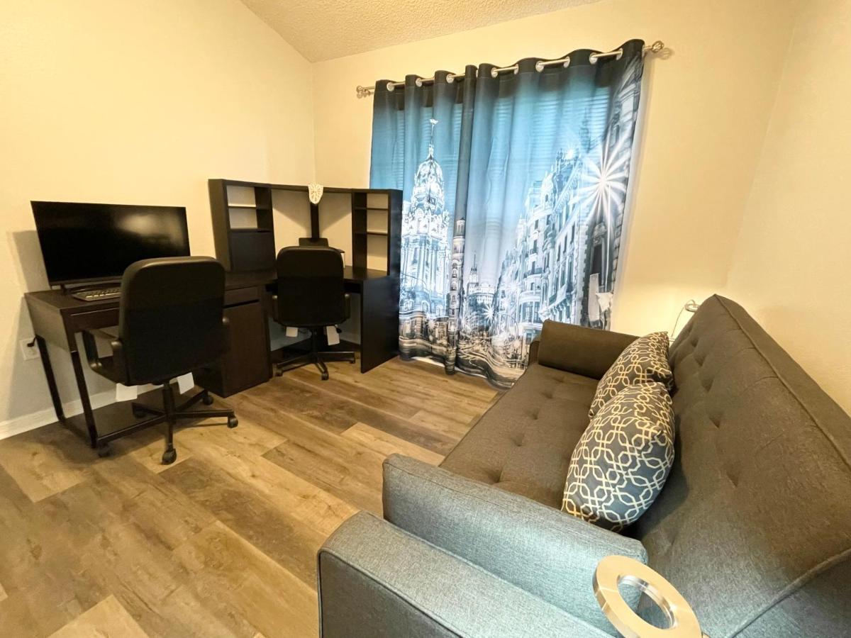 Fully Renovated, Quiet, Spacious Disney Themed Pool Home With Office Кисими Екстериор снимка